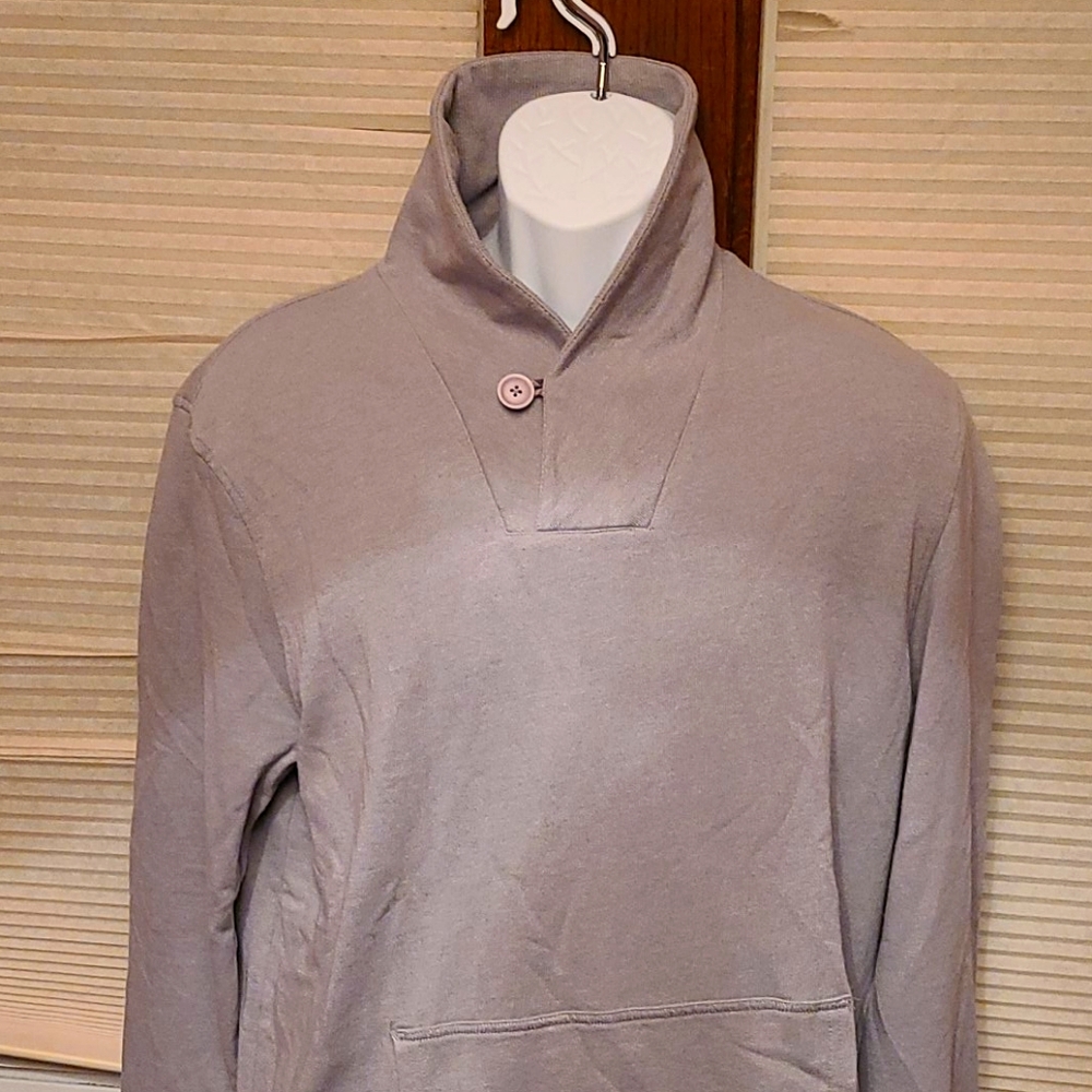 Perry Ellis pullover size L